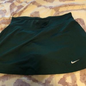green nike dry fit skort